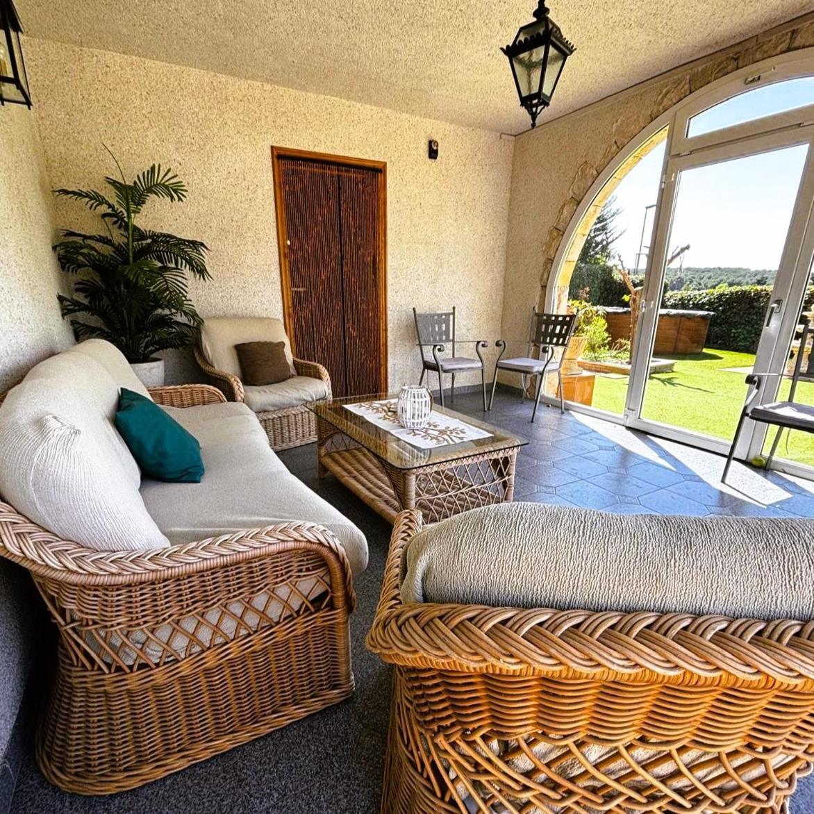 Family House - La Mora - Vakantiehuis Tarragona